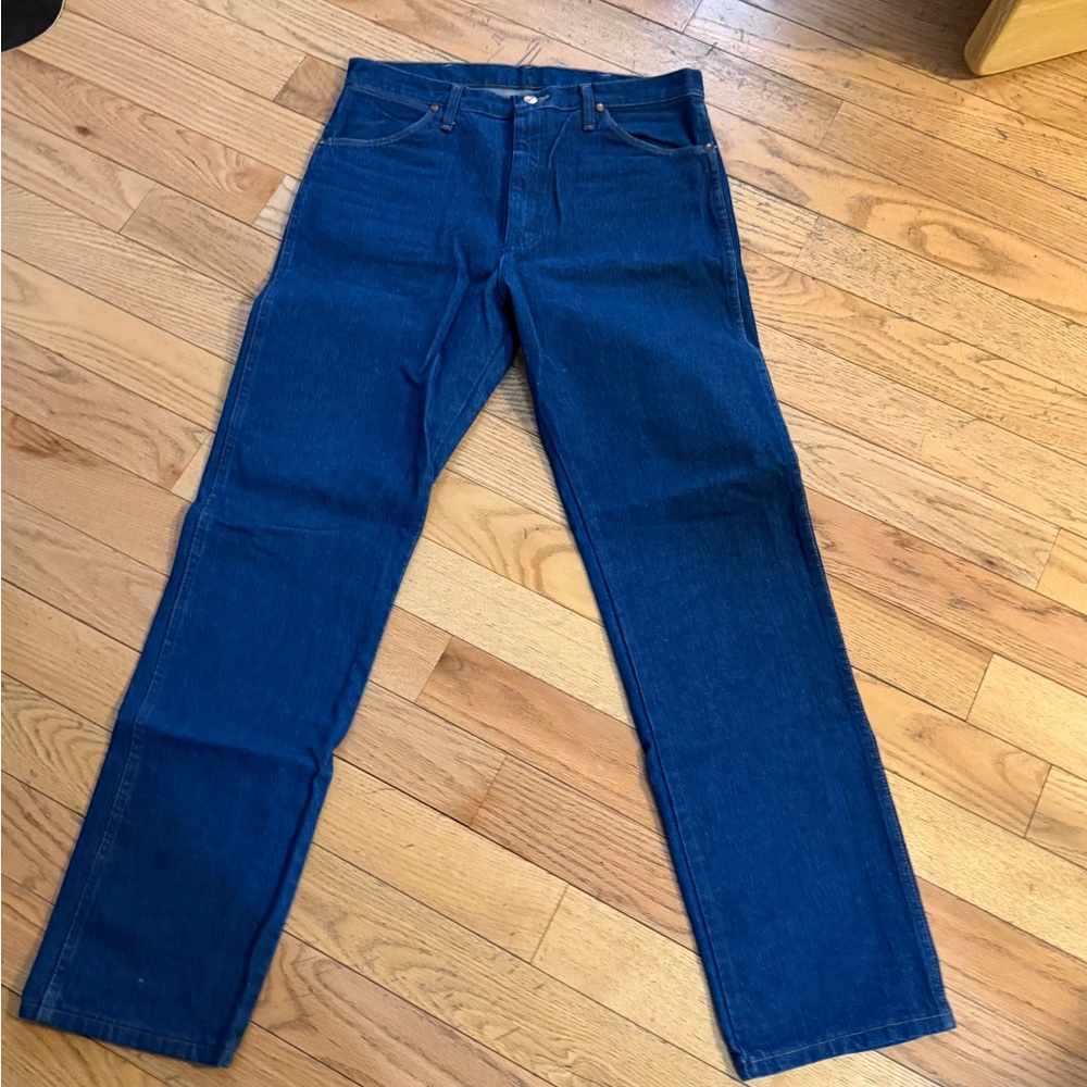 Wrangler Men's Deep Blue Straight Jeans